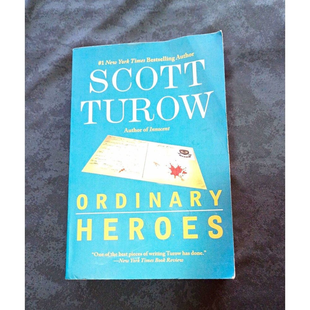 Scott Turow Ordinary Heroes Grand Central Publishing 2011 WWII Fiction PB